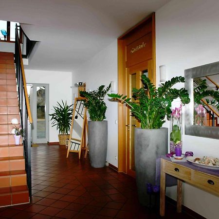 Gasthof Zur Post Neunkirchen am Brand ภายนอก รูปภาพ