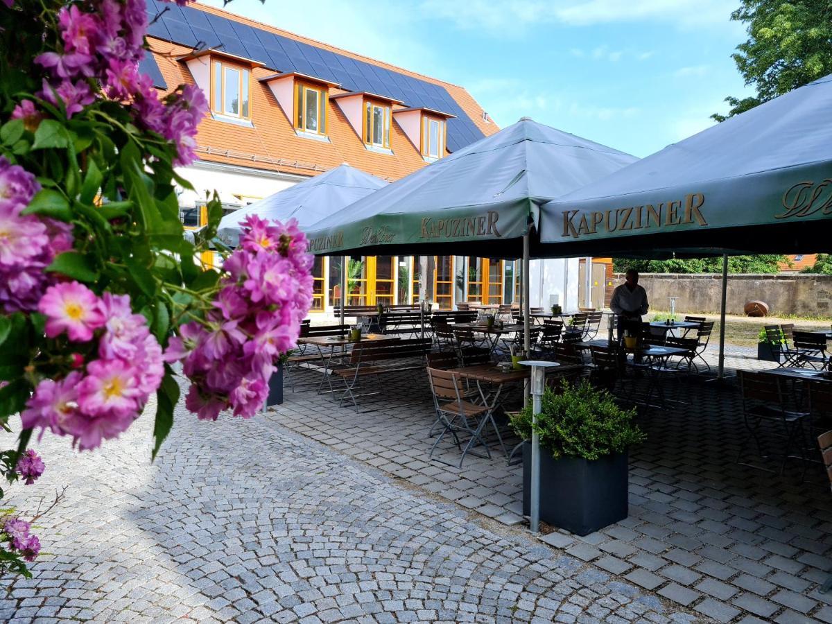 Gasthof Zur Post Neunkirchen am Brand ภายนอก รูปภาพ