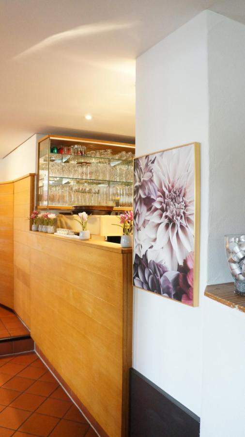 Gasthof Zur Post Neunkirchen am Brand ภายนอก รูปภาพ