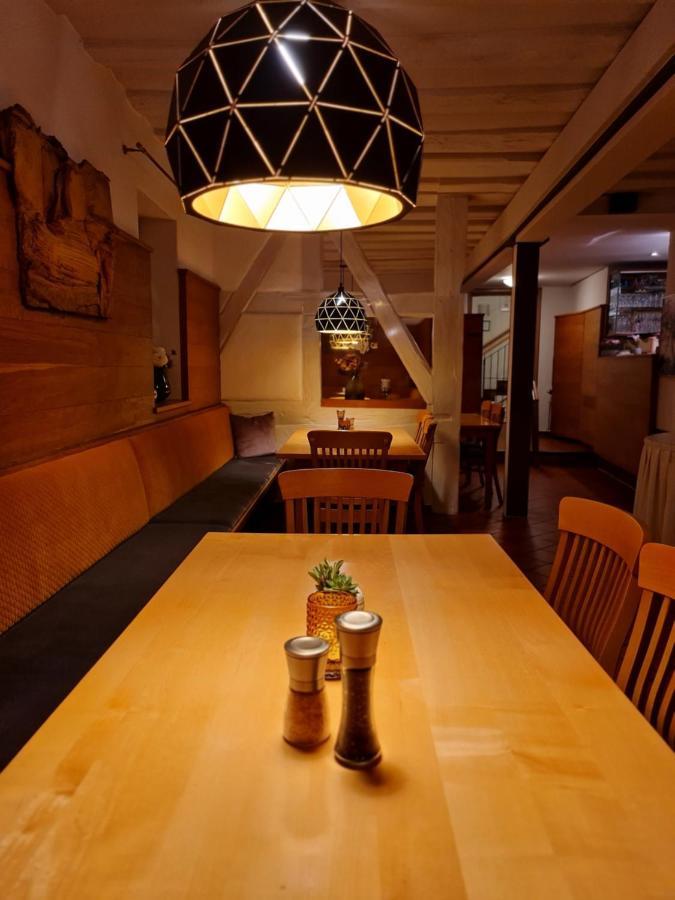 Gasthof Zur Post Neunkirchen am Brand ภายนอก รูปภาพ